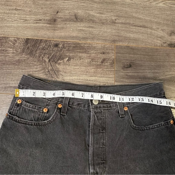 Levi’s 501 Jeans Button Fly raw hem Get off my cloud black wash 29/28 - Picture 14 of 16